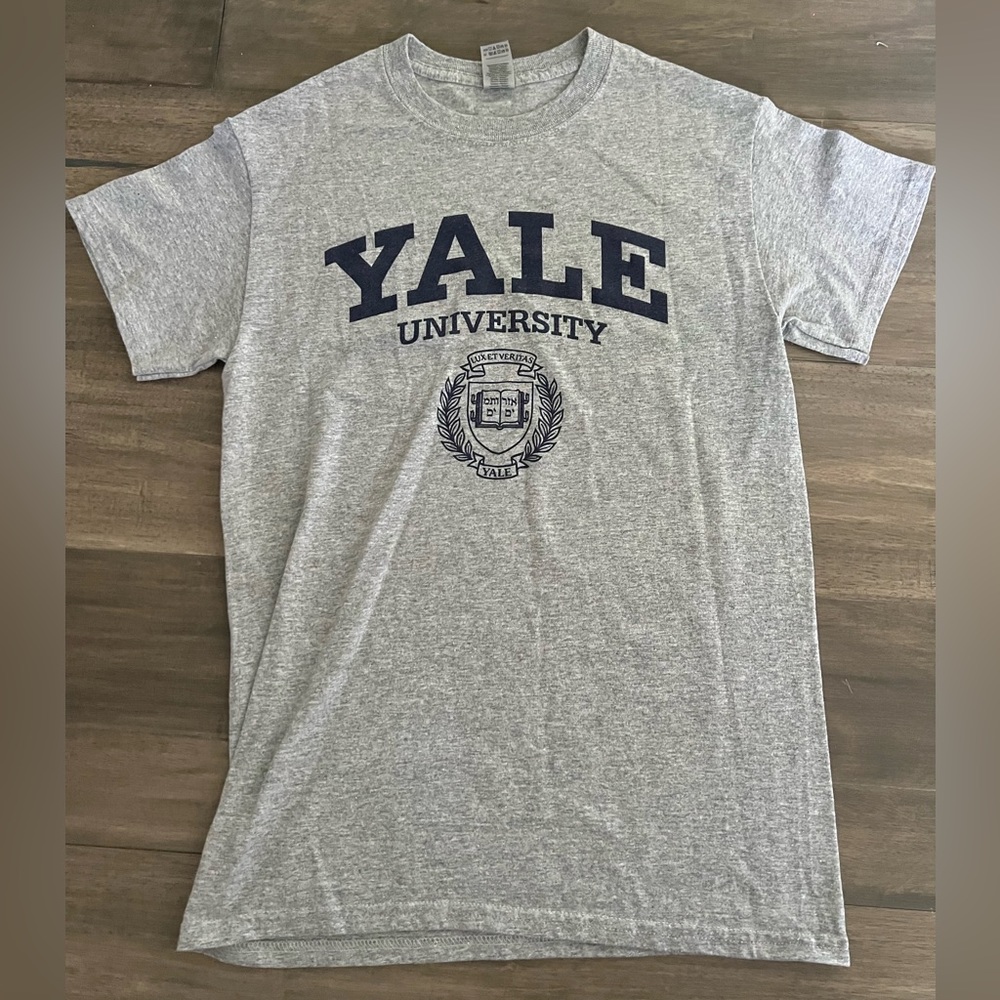 Yale University T-Shirt